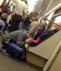 Pour passer le temps dans le metro