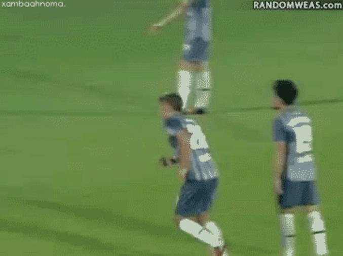 Combinaison footballesque