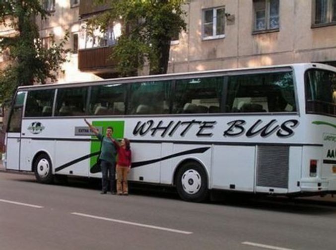 Un bus qui laisse envisager l'état d'esprit de ses passagers.
