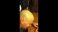 T'as un truc derrière ta tête