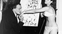 Salvador Dali et Raquel Welsh en 1965