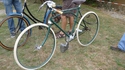 Sûrement la première bicyclette monobras
