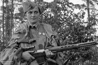 Une tireuse d'élite soviétique pendant la Seconde Guerre Mondiale