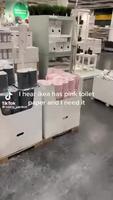 Une américaine a entendu dire que IKEA avait du papier toilette rose