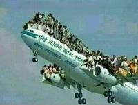 Blague 1 - Air India : Lorsque l'habitude de voyager sur le toit des wagons perdure dans l'aéronautique