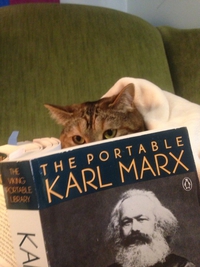 Tremblez ! Les fdp étudient la dialectique marxiste.