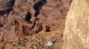 Saut d'une falaise