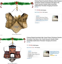 Au moment des fêtes de fin d'année, Amazon a fini par retirer de son catalogue ces 2 ornements pour sapin de Noël...