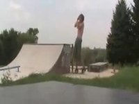 Face contre skate
