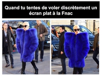 On peut dire qu'elle roule des épaules