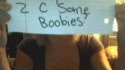 Ça vous branche de voir des boobs ?