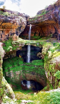 Le gouffre Baatara à Tannourine (Liban)