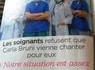 ajouter de l'huile sur le feu