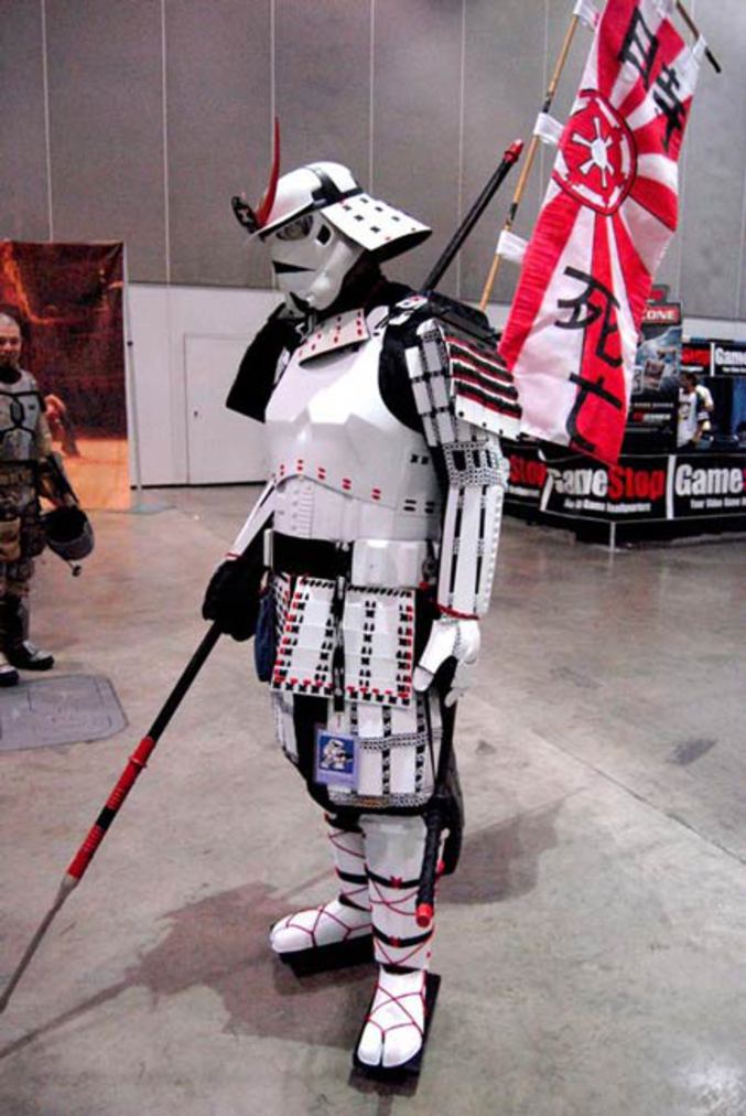 Un cosplay de Stormtroopers façon Japon médiéval.