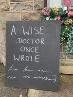 "Un sage docteur a écrit une fois :.................................."
