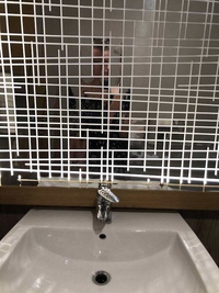 Design mais pas évidant pour se voir
