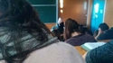 Quand la prof a repéré Snake qui triche