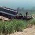 Charger un camion sur une barge