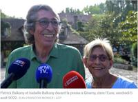 Oui, je me suis laissé pousser les tifs, oui j'ai refait ma prothèse du maxillaire supérieur !