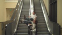Compilation de fails en escalators