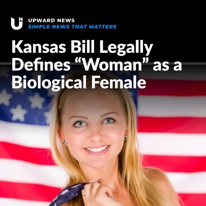 Le Kansas devient le premier à adopter la Déclaration des droits des femmes qui définit la "femme" comme une personne qui est "biologiquement née femme" pour préserver les zones unisexes - comme les toilettes publiques, les sports scolaires, les prisons et les refuges.

Le Kansas est devenu le premier État à adopter un projet de loi qui définit la "femme" comme une femme née biologiquement dans un mouvement qui ouvre la voie à l'interdiction des personnes transgenres dans les zones de sexe unique.

Les législateurs ont voté jeudi en faveur de la Déclaration des droits des femmes qui a déjà suscité une réaction féroce de la part des démocrates du Sénat du Kansas qui ont déclaré qu'elle était "également offensante" pour les femmes trans et cisgenres.

Mais la sénatrice républicaine Renee Ericksson, qui a été le fer de lance du projet de loi, a insisté sur le fait qu'il s'agissait d'une décision "très factuelle" et "objective".

Le projet de loi définit une femelle comme "dont le système reproductif biologique est développé pour produire des ovules" tandis que "mâle" fait référence à toute personne dont le système reproducteur "est développé pour fertiliser les ovules d'une femelle".

Il est à la base de futures lois interdisant aux athlètes transgenres des sports de la maternelle à la 12e année, des clubs et des sports universitaires des filles et des femmes.

Cela pourrait également empêcher les hommes et les femmes transgenres de changer leurs certificats de naissance et leurs permis de conduire après la transition et ils pourraient être forcés d'utiliser les toilettes et d'autres installations associées au sexe qui leur a été attribué à la naissance.

Les sénateurs ont voté 26-10 pour approuver le projet de loi bien qu'il n'ait reçu aucun soutien démocrate.

Il avait déjà été opposé au veto de la gouverneure démocrate Laura Kelly qui avait annulé deux propositions précédentes.

La question de ce qu'est une "femme" a été au centre d'une guerre culturelle enflammée aux États-Unis, les militants trans faisant valoir que sa définition devrait inclure les personnes nées hommes, mais qui s'identifient plus tard comme des femmes.

Les politiciens de gauche du monde entier ont été pris dans des nœuds par des intervieweurs qui leur ont demandé de définir ce qu'est une "femme".

L'année dernière, la juge Ketanji Brown Jackson a suscité le ridicule lorsqu'elle a répondu à la question en disant "Je ne suis pas biologiste".

Le sénateur Erickson a déclaré au Washington Times : "Ce que cela fait, c'est simplement codifier dans la loi la définition du sexe.

« Il dit simplement que dans la loi ou la loi existante, lorsqu'il existe une définition du sexe, cela signifie un homme et une femme biologiques tels que déterminés à la naissance. C'est très factuel, c'est très objectif. »

Cependant, elle a déclaré que le projet de loi ne traite pas de "l'identité de genre".

« Il y a des raisons légitimes de faire la distinction entre les sexes en ce qui concerne les prisons, les refuges contre la violence domestique, les centres de crise pour viols et d'autres domaines où la sécurité et la vie privée sont nécessaires », a ajouté Erickson.

« Ce projet de loi ne crée pas de nouveaux droits ou droits. Il codifie simplement la définition du sexe en tant qu'homme et femme biologique dans les lois et les lois existantes.

Il a eu plusieurs défenseurs publics, dont l'ancienne nageuse de l'Université du Kentucky Riley Gaines qui a appelé à une plus grande protection des athlètes féminines.

Gaines s'est prononcé contre la présence d'athlètes transgenres dans les vestiaires des femmes.

L'ancienne nageuse de l'Université du Kentucky, Riley Gaines, s'est déjà prononcée en faveur du projet de loi alors qu'elle condamnait la décision d'autoriser les athlètes transgenres à entrer dans les vestiaires féminins.

Le cygne de 23 ans contre Lia Thomas, un homme biologique qui a passé les trois premières années en tant que nageur universitaire pour l'équipe masculine de natation de l'Université de Pennsylvanie.

Elle est revenue pour la dernière année en tant que nageuse, battant des records dans la piscine.

Cela survient après que des mesures similaires ont été envisagées en Oklahoma, au New Hampshire, au Dakota du Nord, au Tennessee et au Texas.

Les législateurs de Caroline du Sud envisagent une résolution commune qui modifierait la constitution de l'État pour définir le sexe comme le sexe biologique à la naissance.

Hier soir, les démocrates du Sénat du Kansas ont publié un long fil de discussion sur Twitter condamnant la nouvelle.

Au cas où vous seriez préoccupé par le fait que les politiciens #ksleg aient eux-mêmes mis cela à l'esprit, n'ayez pas peur : cela fait partie d'une pression nationale pour mettre un langage biologiquement essentialiste dans la loi afin que les législateurs aient une base pour interdire les personnes transgenres des espaces publics", a écrit un porte-parole.

Cependant, cette décision a été bien accueillie par les militantes des droits des femmes.

Jennifer C. Braceras, directrice de l'Independent Women's Law Center", a déclaré au Washington Times : "Il codifie la jurisprudence constitutionnelle actuelle et la norme d'examen intermédiaire sur laquelle nous en sommes tous venus à nous appuyer pour protéger les droits des femmes, mais aussi pour reconnaître qu'il existe certaines situations dans lesquelles les hommes et les femmes peuvent être séparés sans enfreindre la

« Salles de bain, prisons, sports, refuges contre la violence domestique, etc. »
