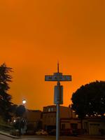Pendant ce temps, en Californie...