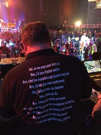 T-shirt indispensable kan t'es en console façade