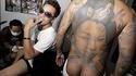 Des seins rebondis