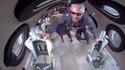 Richard Branson et des dindes dans l'espace