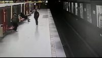 Pendant ce temps, dans le métro...