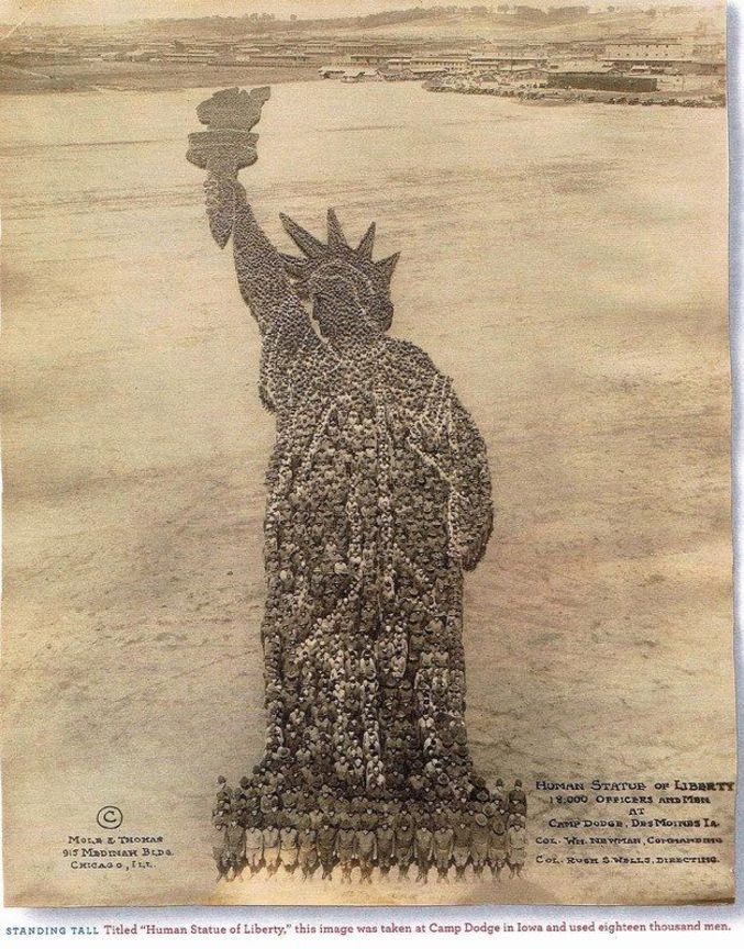 La statue de la liberté reproduite par 18.000 personnes.