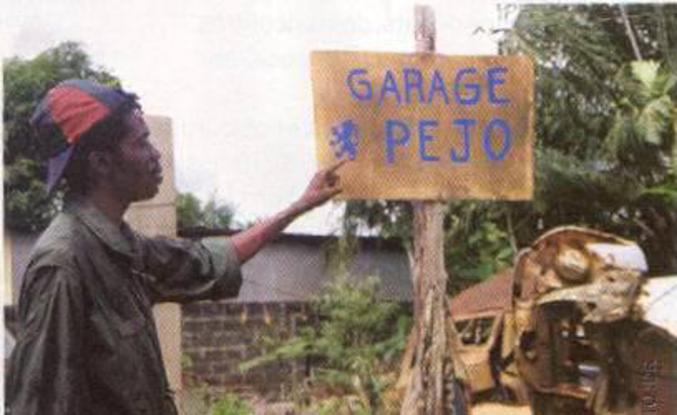 Un garage Peugeot quelque part en Afrique.