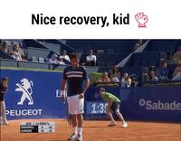 Chutttttt! un peu moins de bruit, c'est du tennis