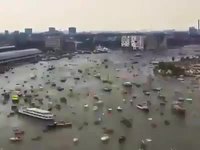 Dans le port d'Amsterdam...
