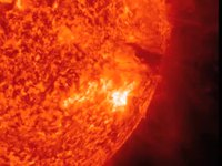 Éruption solaire