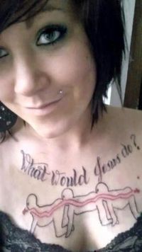Tatouage human centipede