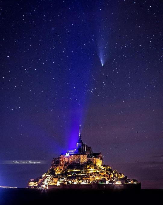 Lors du passage de la comète Néowise.
Crédit photo Ludovic Lagadec Photographe, prise F3.5 20s iso 1250 50mm.