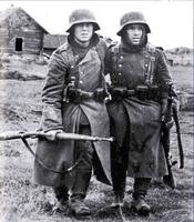 Soldats allemands sans doute fin 1940