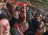 Supporter endormi qui fait la joie de son entourage