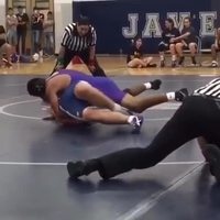 Arbitrer un combat de lutte