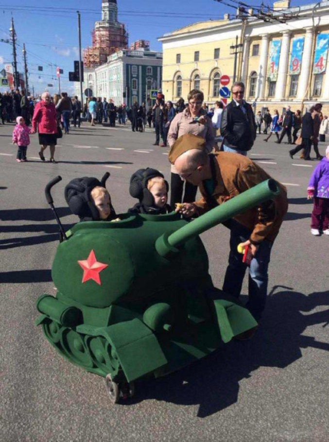 innovation du Kremlin : le T-34 à tourelles jumelées.