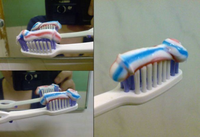 Des gens s'amusent à réaliser de superbes sexes masculins, avec du dentifrice !