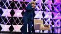 Une chaussure lancée sur Hillary Clinton à Las Vegas pendant un discours