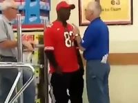 Montrer ce qu'on a dans le pantalon