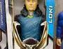 kan tu mets Sinok au contrôle qualité des figurines...