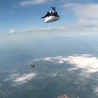 Le saut en parachute d’Halloween 