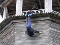 "T'as raison chérie, la cause de ma mort fait bien plus que 1m20"