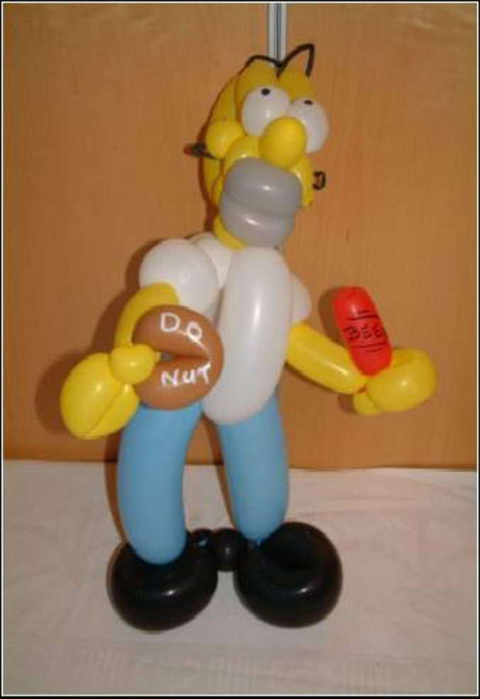 Homer Simpson réalisé en ballons.