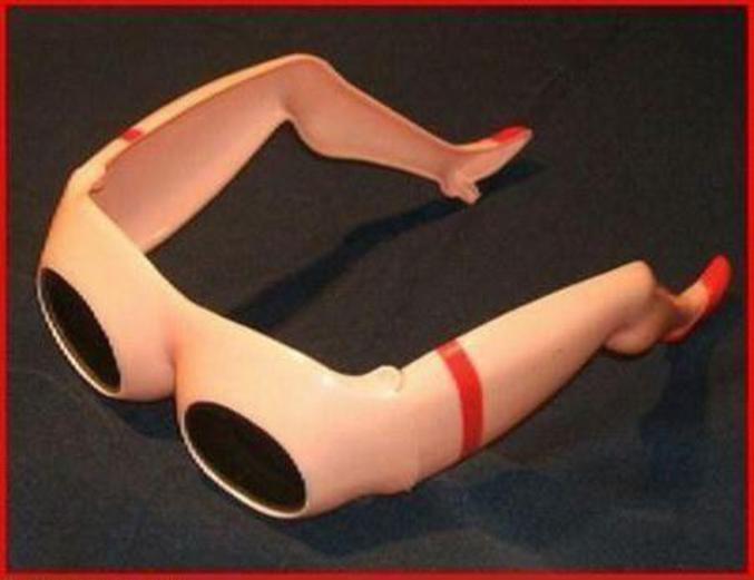 Une paire de lunettes sexy fournissant une belle vue.