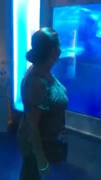 Femme vs requin